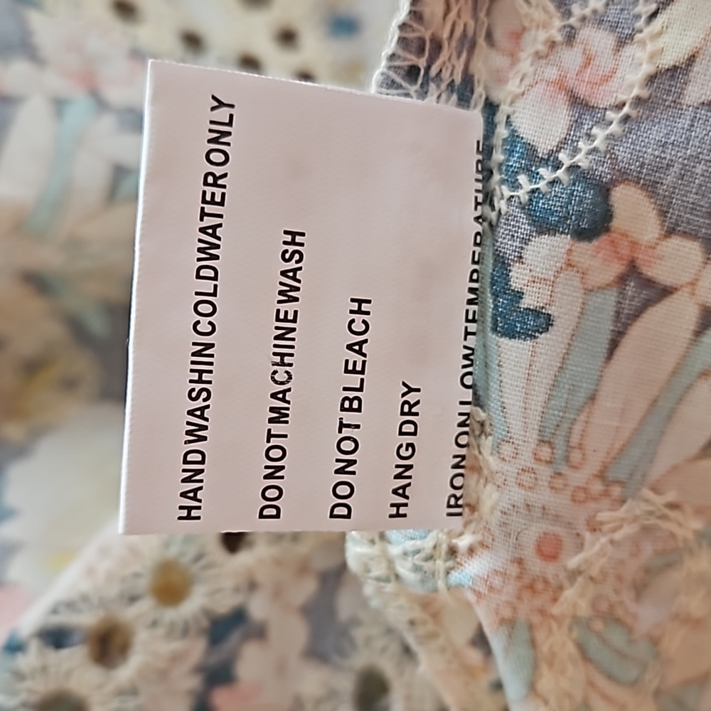 Solitaire Button Down Eyelet Blouse Never Worn - image 7